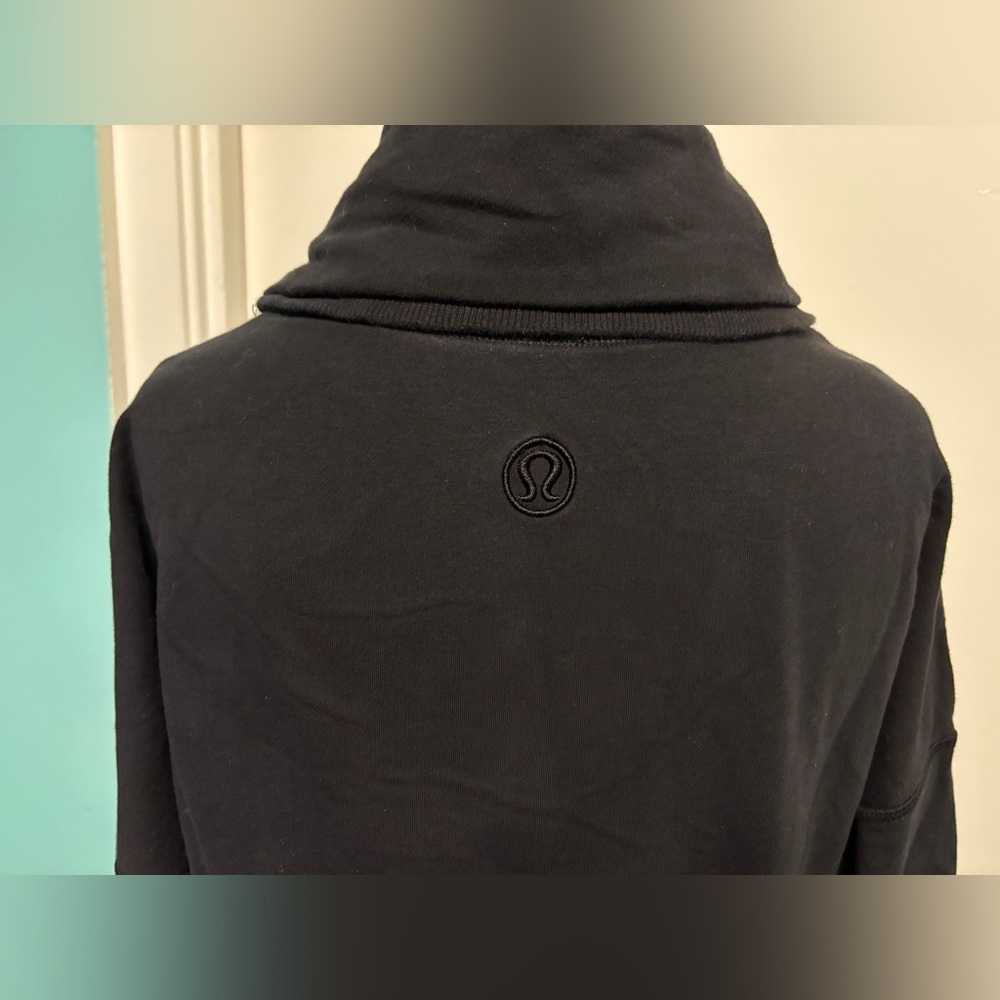 LULULEMON BLACK REST DAY PULLOVER - Picture 14 of 16